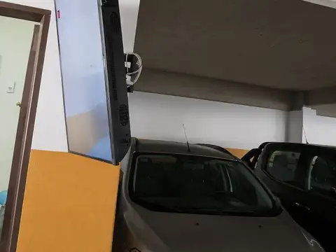 VENTA COCHERA  AVELLANEDA