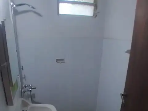 Chalet en Venta, Villa Gesell, Zona Centro.-