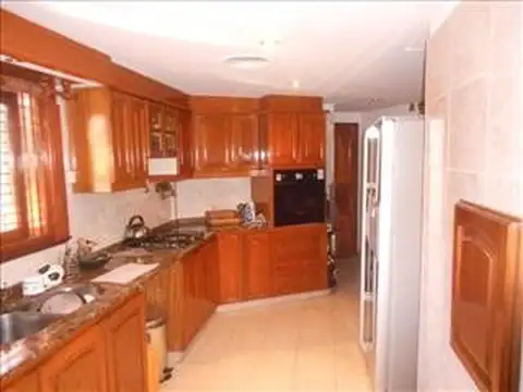 Casa 5 ambientes con 5 baños