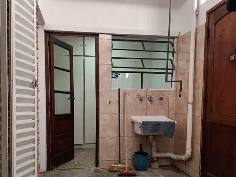 HERMOSO TIPO CASA C/BAJAS EXPENSAS!!! 3½ AMB. EXCELENTE ZONA