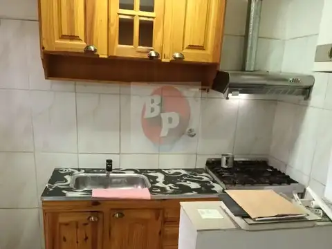 HERMOSO TIPO CASA C/BAJAS EXPENSAS  3½ AMB. EXCELENTE ZONA