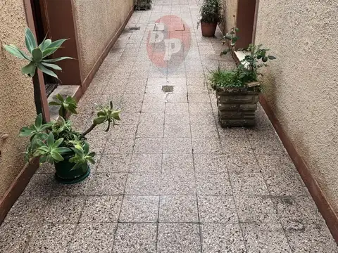Avenida Jujuy 900