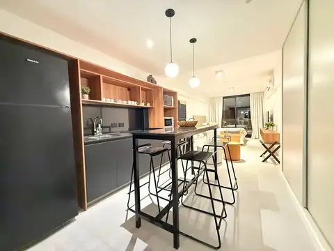Avenida Hipólito Yrigoyen 700
