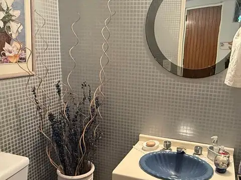 VENTA CASA TRIPLEX 5 AMB. DE CATEGORIA LINIERS