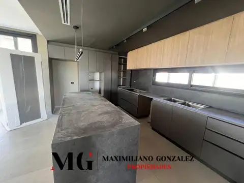 Casa venta y alquiler Pride Canning