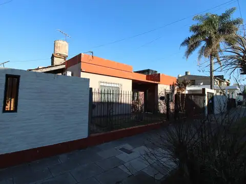 EXCELENTE LOTE IDEAL CONSTRUCTOR ESCUCHA OFERTA TOMA M2