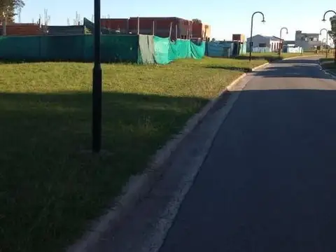 Terreno en Venta 30  mts Frente