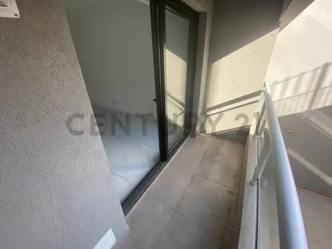 ECUADOR 500, Piso 1