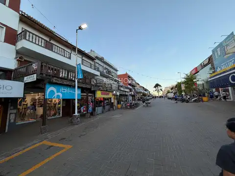 AVENIDA 3 Nº 590 500