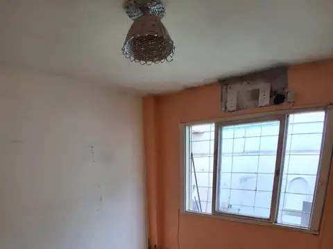 Depto Tipo Casa 2 ambientes con 1 baño