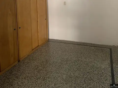 Depto Tipo Casa 4 ambientes con 2 baños