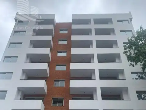 Av. Cazón 600
