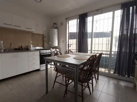 Departamento 5 ambientes con 2 baños