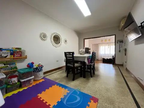 Depto Tipo Casa en Venta 40 años