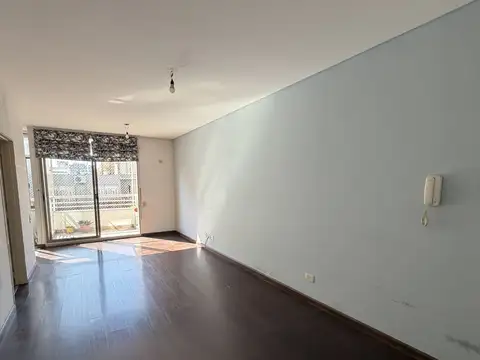 2 ambientes al frente con balcón, amenities y apto profesional