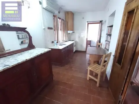 Casa en Venta con 1 cochera