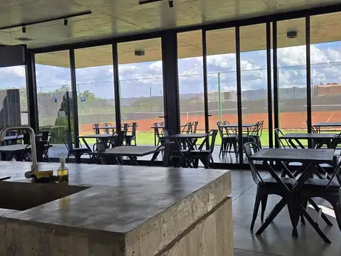 Muy lindo terreno en venta en el barrio cerrado Village Plaza