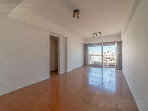 Anchorena y Arenales. COCHERA FIJA.