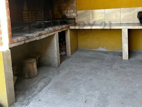 FRIGUETO 200, Piso 0