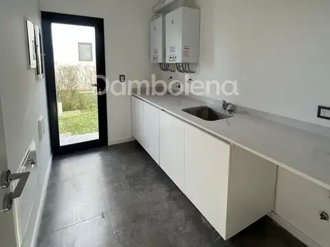 Casa en Alquiler al Norte