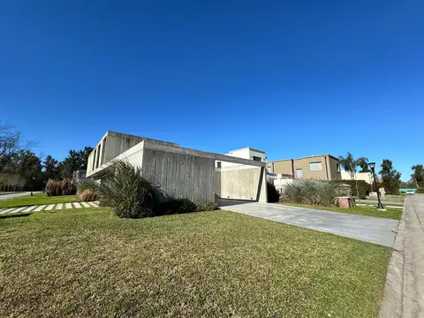 Casa en Venta en Bella Vista, USD 580.000