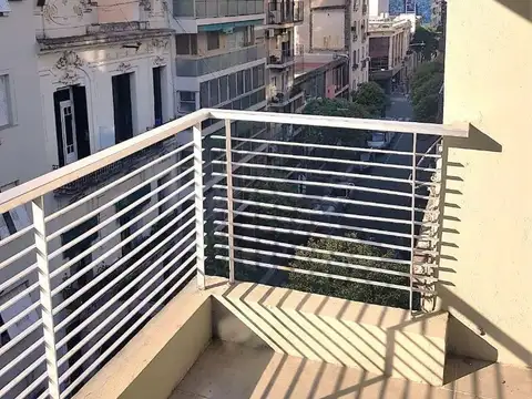 Oficina en Venta con 14 cocheras