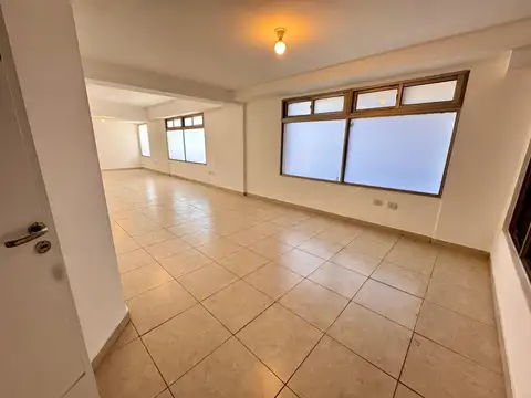 Oficina en Venta en Nuestra Señora De Lourdes, USD 64.500