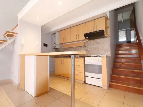 Depto Tipo Casa en Venta de 3 ambientes
