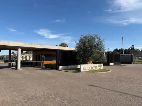 Terreno de 397 m2 en venta en El Olivar, Pilar, Gba Norte