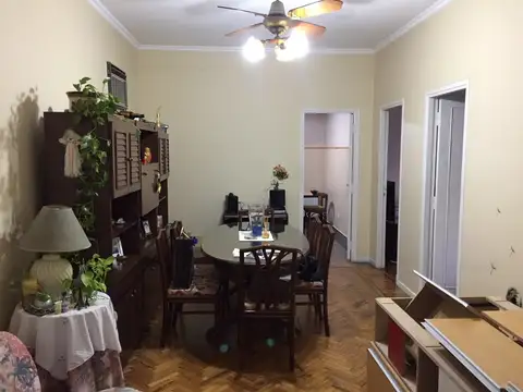 Av Gaona 1900, Piso PA