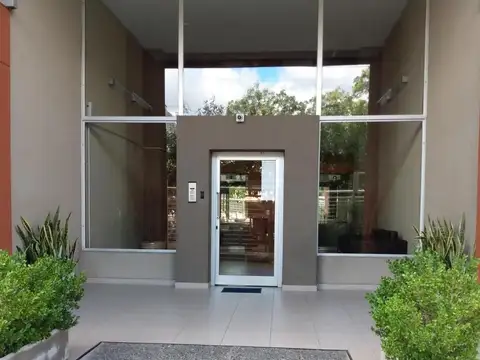 IMPECABLE - 2 AMBIENTES EN VENTA - CON OPCION COCHERA/AS