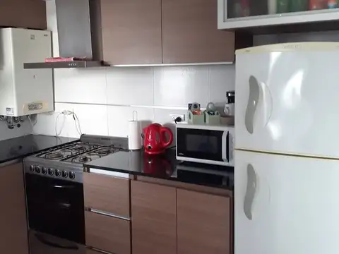 Departamento en Alquiler en Constitución, $ 650.000
