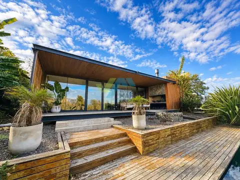 Venta de casa en una planta con pileta - Muelles Puertos del Lago