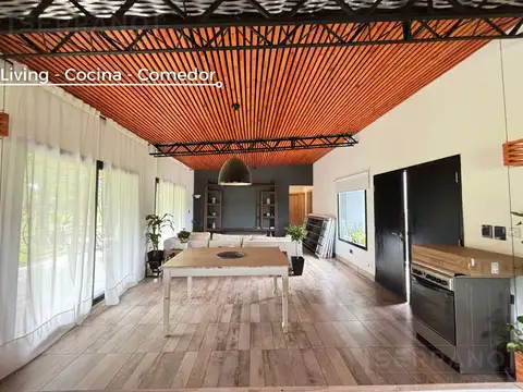 Casa 4 ambientes con 2 baños