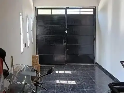 Venta Casa Barrio (abierto) De Vicenzo Pilar