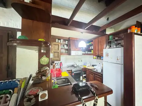 Casa en Venta con 12 cocheras