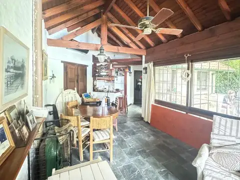 Casa 3 ambientes con 2 baños