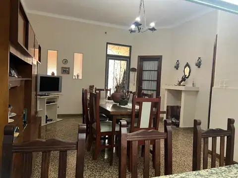 CASA EN ALQUILER ZARATE