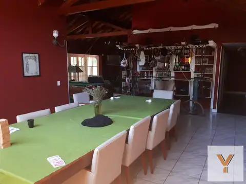 Casa en Venta con 5 cocheras