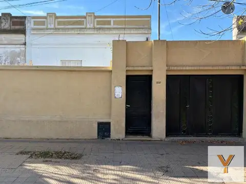 Casa en venta - 2 Dormitorios 1 Baño - Pergamino