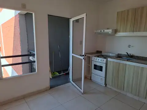 Departamento 2 ambientes con balcon