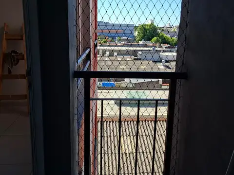 Guamini 2300, Piso 4