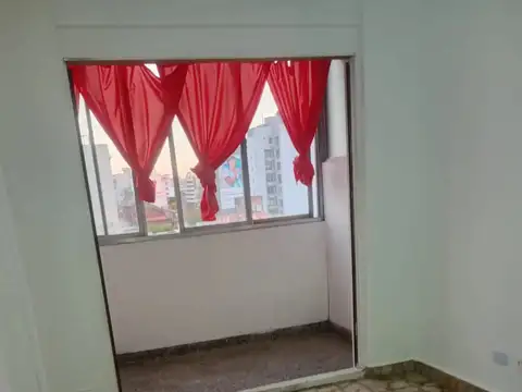 Delgado 800, Piso 7°
