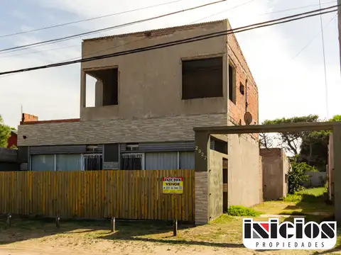 2 Locales y 2 Dptos a Terminar: Yrigoyen N° 2927 - Nueva Atlantis - C1041