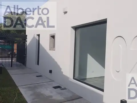 Oficina en Alquiler en Villa Elisa, $ 650.000