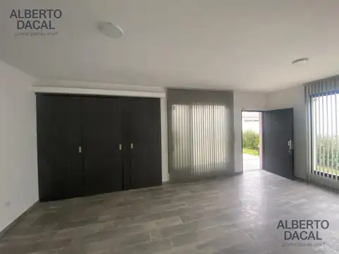 Oficinas en alquiler totalmente equipadas en Villa Elisa.