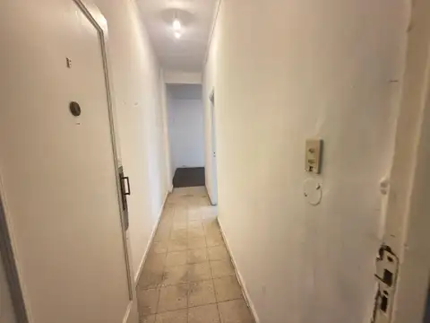 Depto Tipo Casa en Venta 40 años
