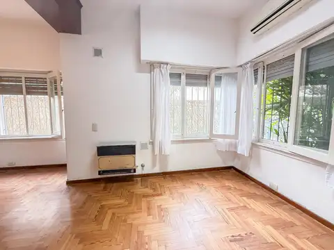 Depto Tipo Casa 5 ambientes con 2 baños