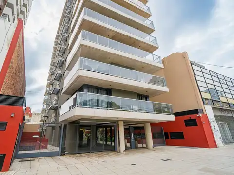 VENTA COCHERA FIJA Y CUBIERTA LA LUCILA VTE LOPEZ