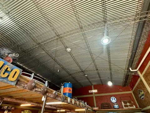 Galpon en Venta 50  mts Fondo